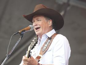 Find the Best Seats to Tracy Byrd